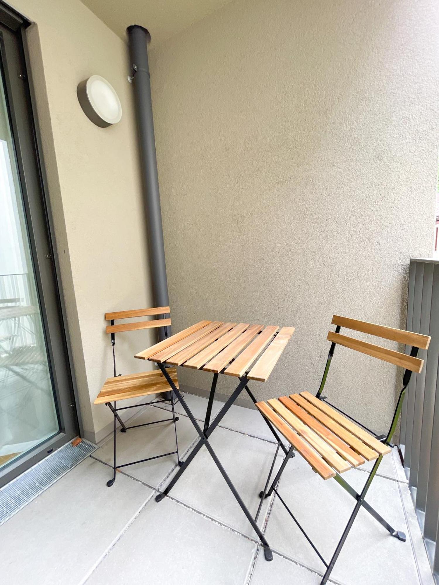 Whats-App Self-Check-In - 1Br Apartment, Near Airport,15 Min To Center Wien Rum bild