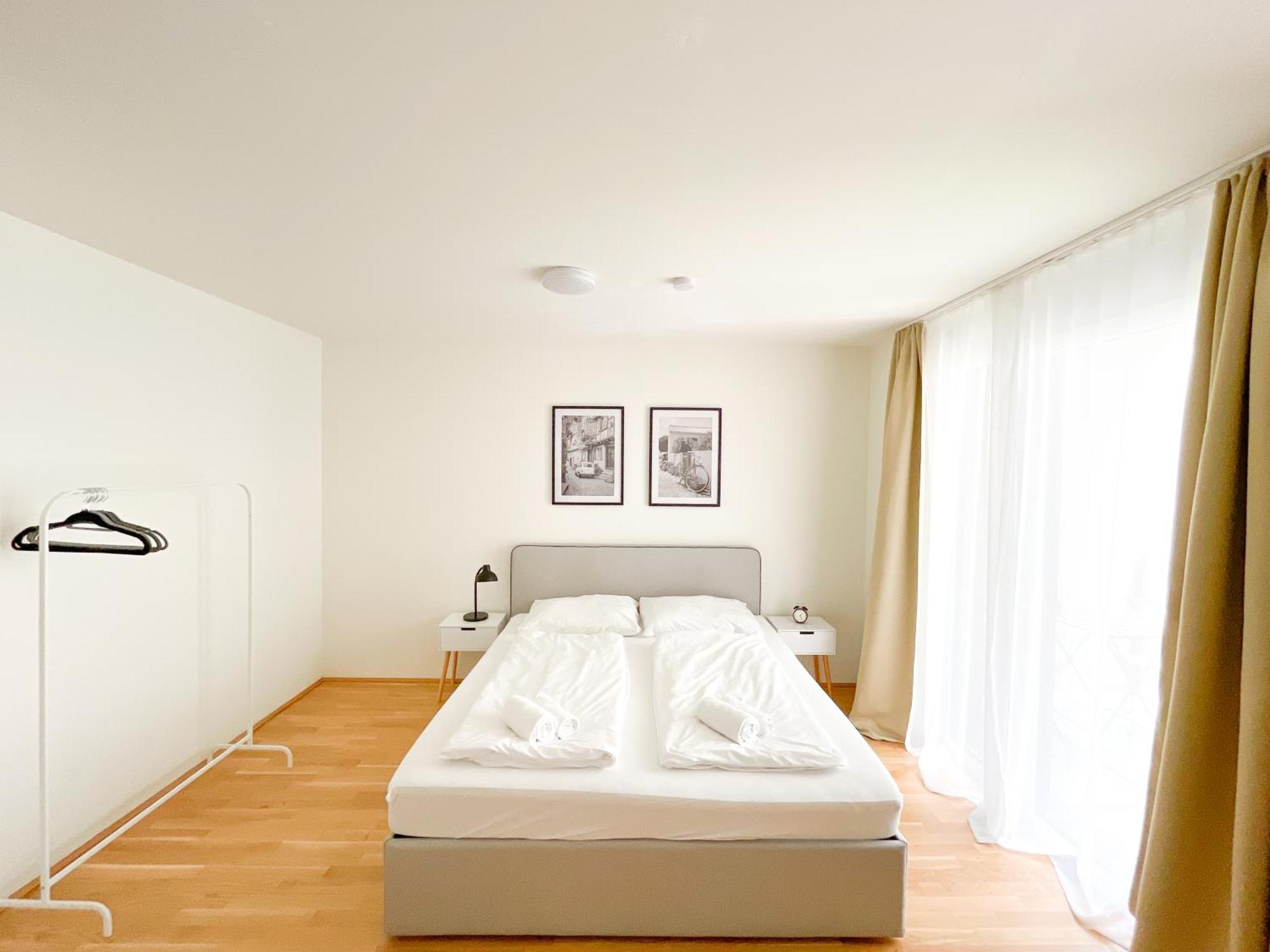 Whats-App Self-Check-In - 1Br Apartment, Near Airport,15 Min To Center Wien Rum bild